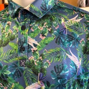 Good condition mens XL (fits like a large) Construct golf polo